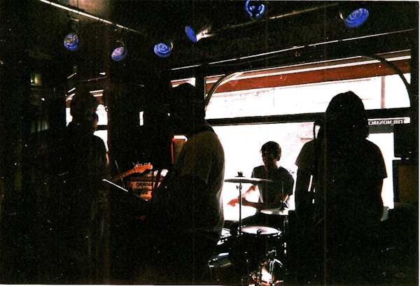 Eagulls – Moulting