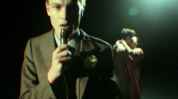 Crushed Beaks – Breakdown