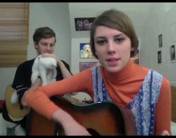Watch: Wolf Alice – Fluffy