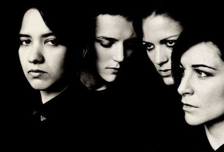 Savages – Silence Yourself