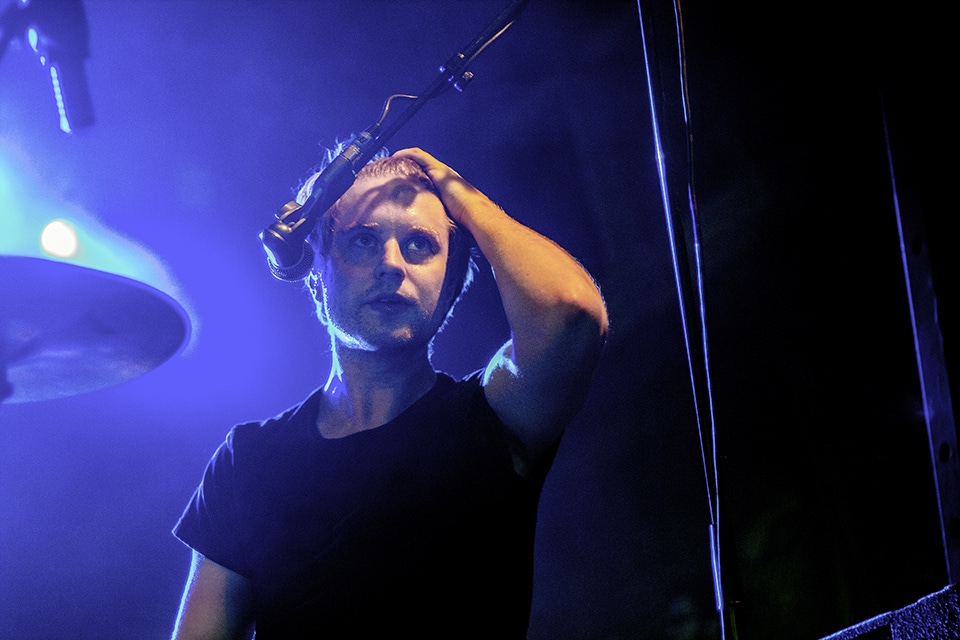 Blood Red Shoes - White Stage