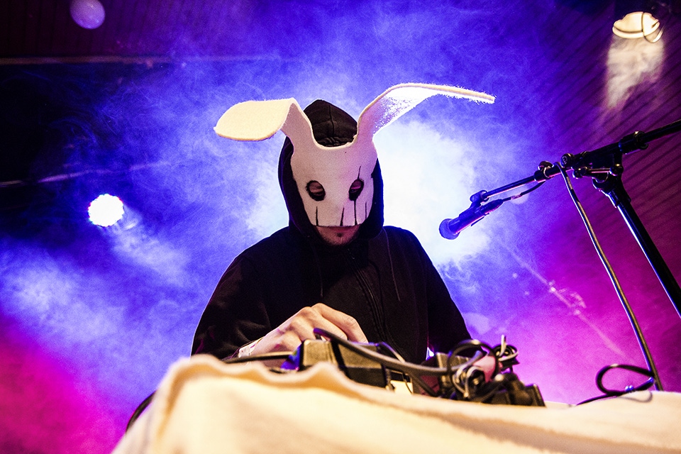 Sleep Party People - Yellow Stage