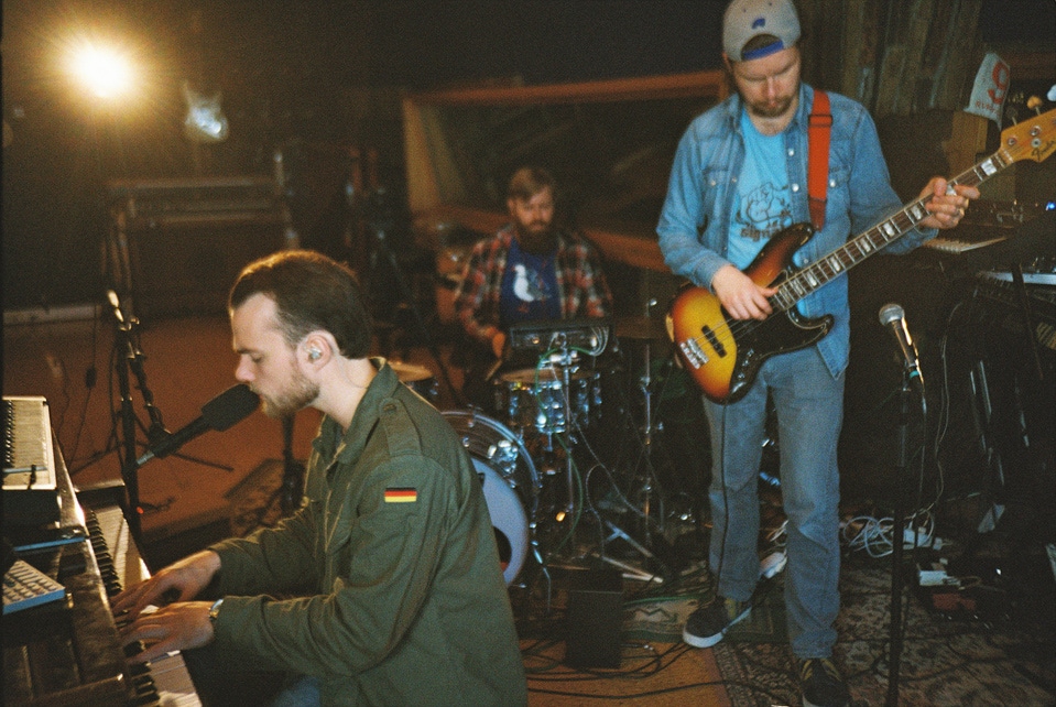 Asgeir in session