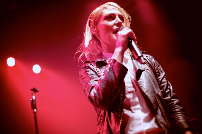 Metric - Shepherd\'s Bush Empire, London 02/07/12