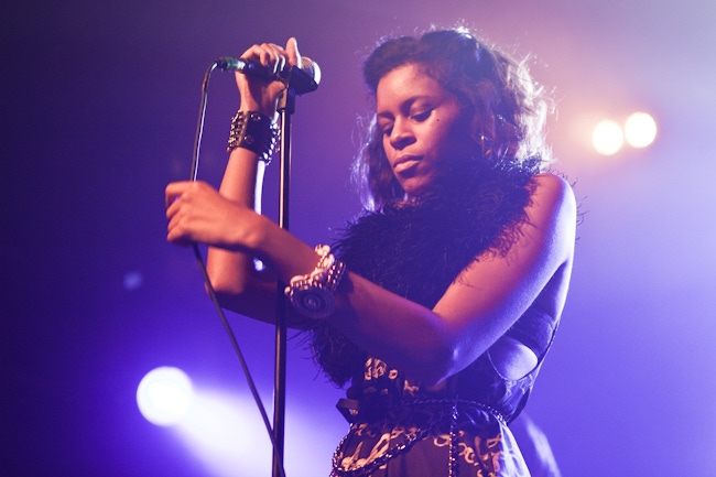 AlunaGeorge - Heaven, London 23/02/12
