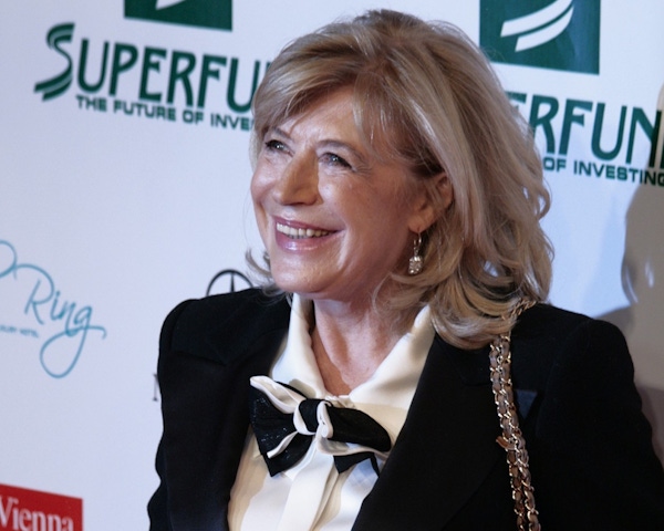 Marianne Faithfull discharged from hospital after fighting coronavirus